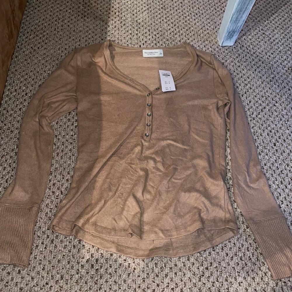 Abercrombie & Fitch long sleeve shirt